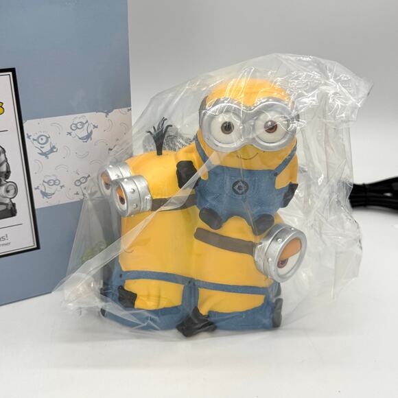 Scentsy Minions Despicable Me Wax Warmer NEW